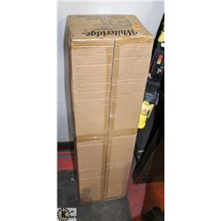 CASE OF 4 NEW FOLDING CHAIRS