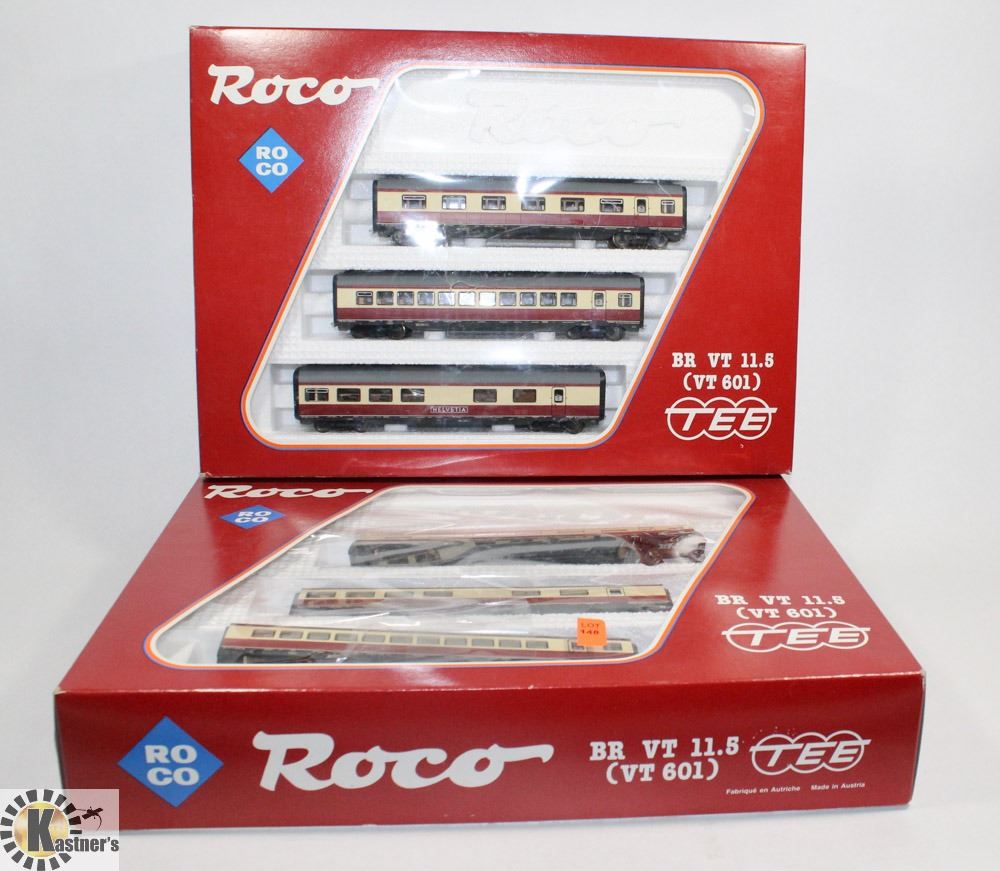 LOT OF 2 ROCO TRAIN CAR SETS AS IS