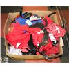 Image 1 : BOX OF ASSORTED CLOTHING