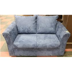 BLUE FABRIC 53" LOVESEAT