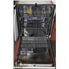 Image 3 : WHIRLPOOL GOLD SERIES UNDER COUNTER DISHWASHER.