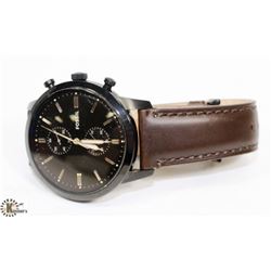 NEW FOSSIL MENS WATCH.