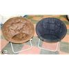 Image 1 : 2 ROUND CHAIRS