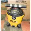 Image 1 : WET/DRY 8 GALLON SHOP VAC 4.5HP.