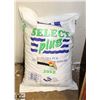 Image 1 : 20KG BAG OF CANADIAN WATER QUALITY EXTRA PURE