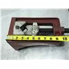 Image 8 : D. SAUNDERS' SONS PIPE VISE
