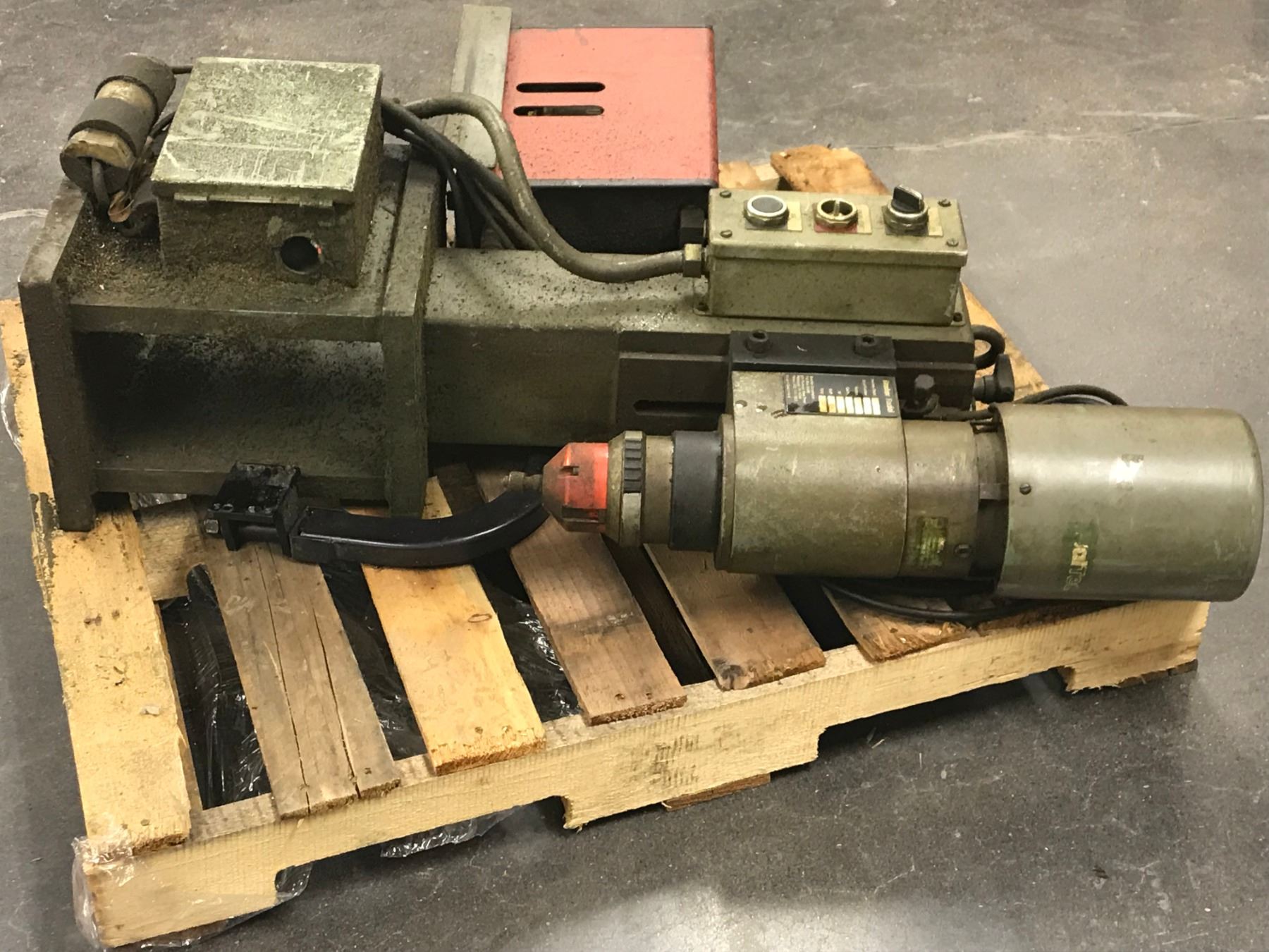 BALTEC RN 180 BRACKER RADIAL RIVETER