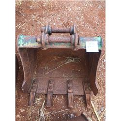 CAT 302 Bucket 24"