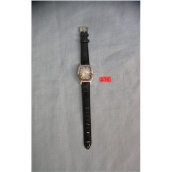 Quality gentleman's wrist watch with leather band