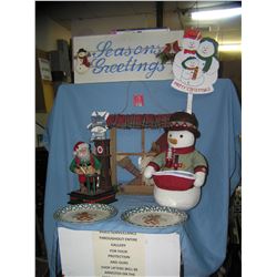 Group of vintage Christmas collectibles