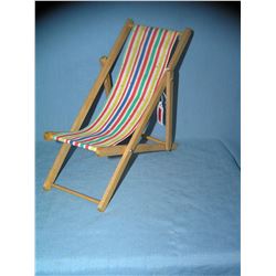 Great early salesman sample beach chair