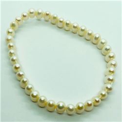 Freshwater Pearl Flexible Bracelet (~weight 9.7g), Suggested Retail Value $50