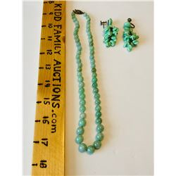 GR OF 2, VINTAGE MINT GREEN GEMSTONE NECKLACE & EARRINGS