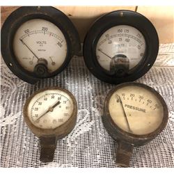 ANTIQUE CASE & SON PRESSURE GAUGE