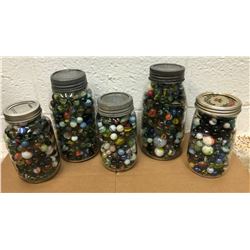 QTY OF VINTAGE MARBLES - VARIOUS SIZES