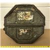Image 1 : ANTIQUE UNIVERSAL FILM CANISTER