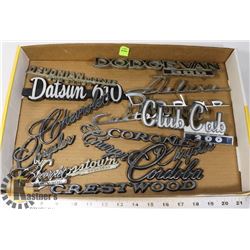 LOT OF VINTAGE VEHICLE FENDER EMBLEMS.