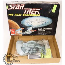 VINTAGE AMT/ERTL 1988 U.S.S STARSHIP ENTERPRISE