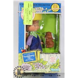 VINTAGE HUCKLEBERRY PIE DOLL WITH CUPCAKE PET