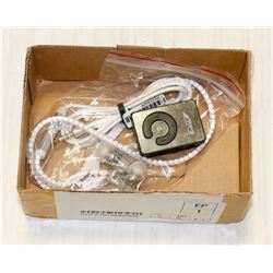 MP3 PLAYER WITH IN EAR HEADPHONES