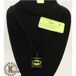 BATMAN BLACK SQUARE GLASS PENDANT NECKLACE SET