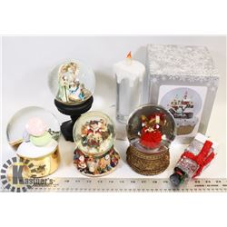 FLAT OF 7 SNOW GLOBES.