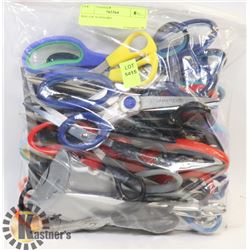BAG OF SCISSORS