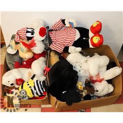 2 BOXES OF VINTAGE STUFFED ANIMALS
