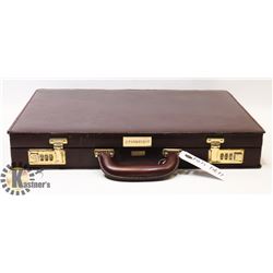 PIERRE CARDIN LEATHER BRIEFCASE