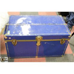 VINTAGE BLUE STORAGE TRUNK, 35"X20"X19"