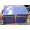 Image 1 : VINTAGE BLUE STORAGE TRUNK, 35"X20"X19"