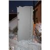 Image 5 : OUTSIDE LIQUIDATION - LOT OF 2 DAMAGED FIBREGLASS