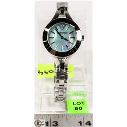 NEW LADIES EMPORIO ARMANI MOTHER OF PEARL DIAL BLU