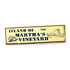 Image 1 : Jaws (1977) Prop set sign for 'Island of Martha's Vineyard', on wood, 9 x 31 cm.