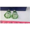 Image 3 : LOT OF SALT & PEPPER SHAKERS (GREEN DEPRESSION SET)