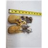 Image 1 : PAIR OF BABY MOCCASINS (NEED REPAIR)