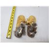 Image 2 : PAIR OF BABY MOCCASINS (NEED REPAIR)