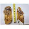 Image 1 : PAIR OF MOCCASINS (NEED REPAIR)