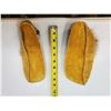 Image 3 : PAIR OF MOCCASINS (NEED REPAIR)