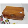 Image 2 : CEDAR BOX WITH BADGES