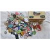 Image 1 : LOT OF BUTTONS, OPENERS AND PATCHES