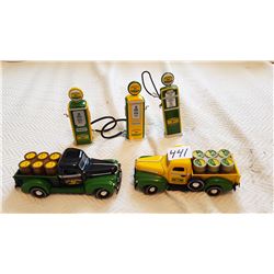 LOT OF 3 JOHN DEERE DIE CAST PUMPS & 2 JOHN DEERE TRUCKS