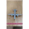 Image 2 : TIN AIRPLANE, OVERSEAS AIRLINES (BATTERIES, PROPELLERS TURN)