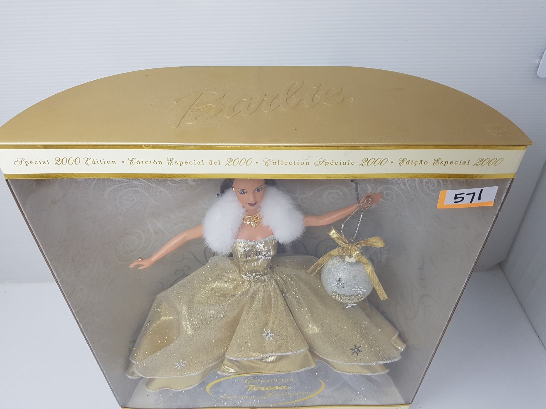 SPECIAL 2000 EDITION BARBIE