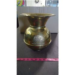 WELLS FARGO & CO. OVERLAND STAGE BRASS SPITTOON