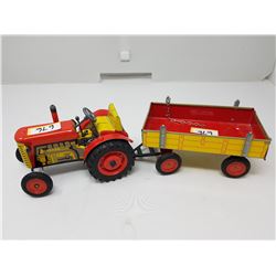 VINTAGE TIN TRACTOR & TRAILER 1:16