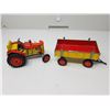 Image 5 : VINTAGE TIN TRACTOR & TRAILER 1:16
