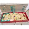 Image 1 : MUNRO HOCKEY GAME IN ORIGINAL BOX