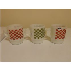 3 ANCHOR HOCKING "C" HANDLE CHECKERBOARD PATTERN MUGS SCARCE