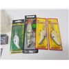 Image 2 : FISHING TACKLE BOX AND LURES